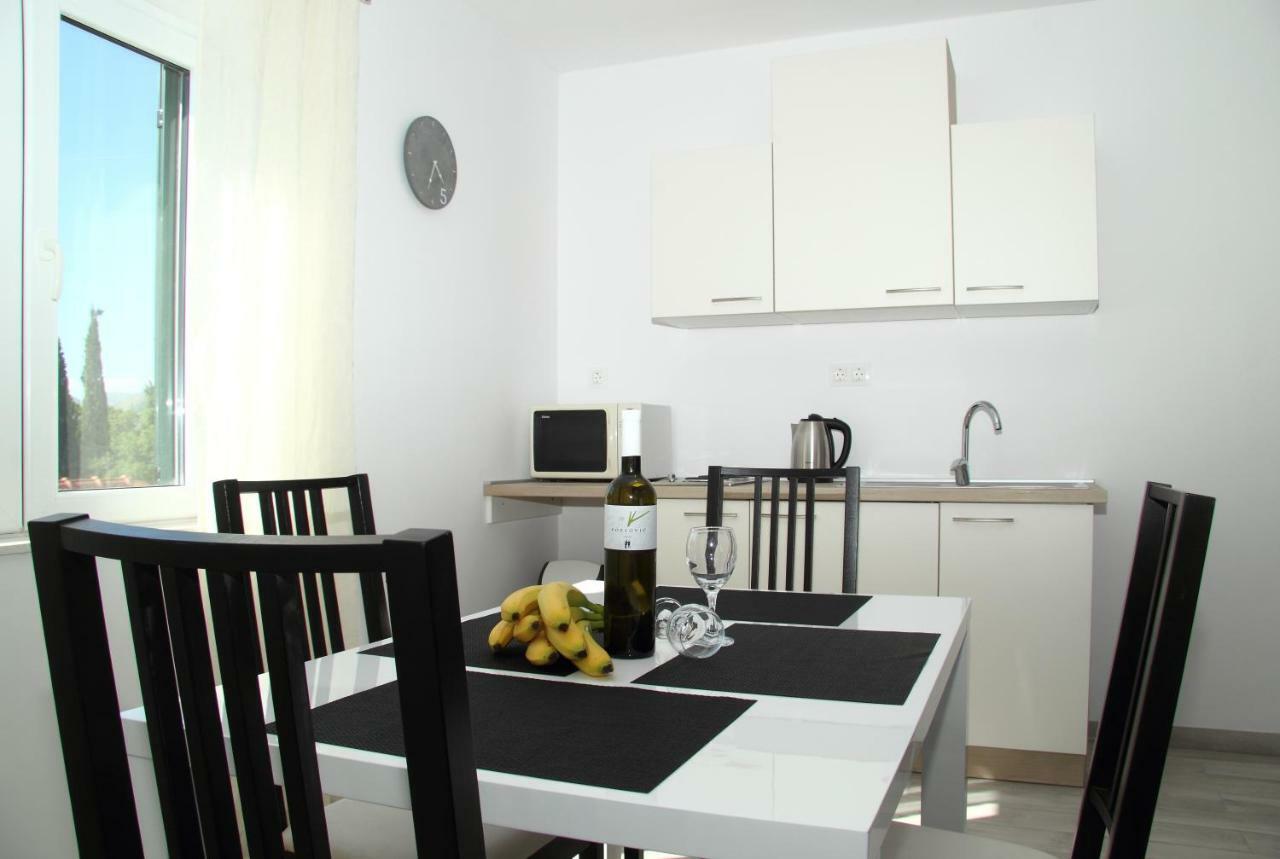 Apartments Mocici Luaran gambar