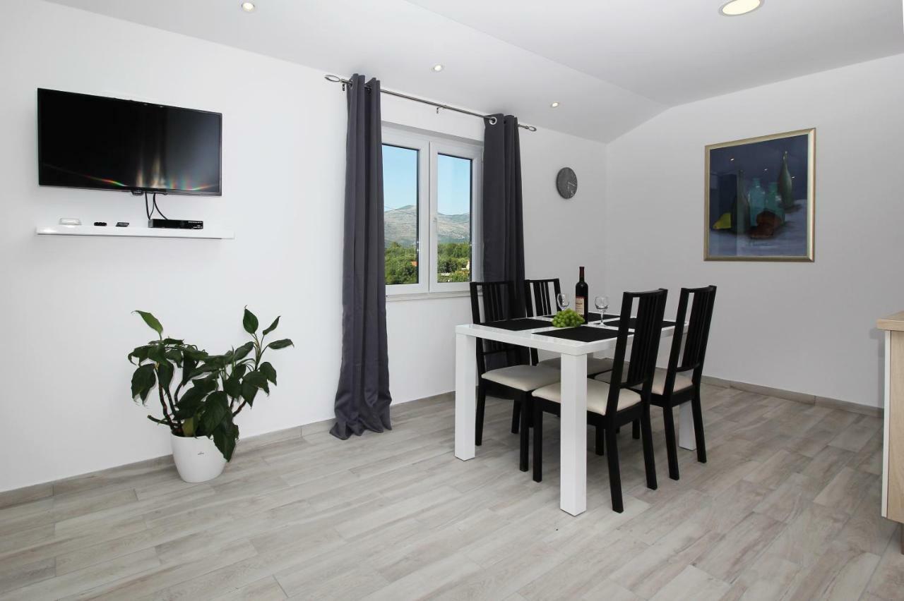 Apartments Mocici Luaran gambar