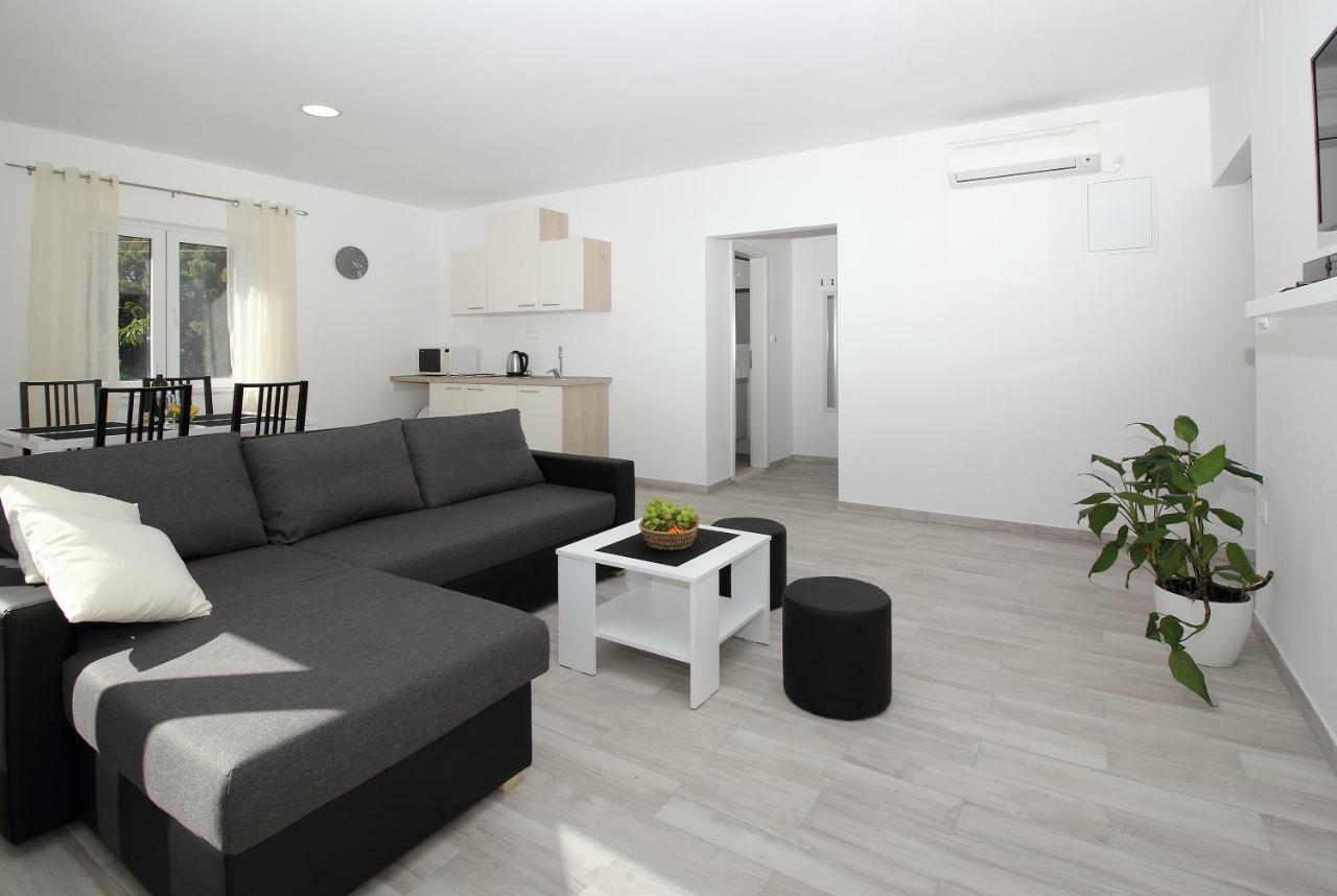 Apartments Mocici Luaran gambar