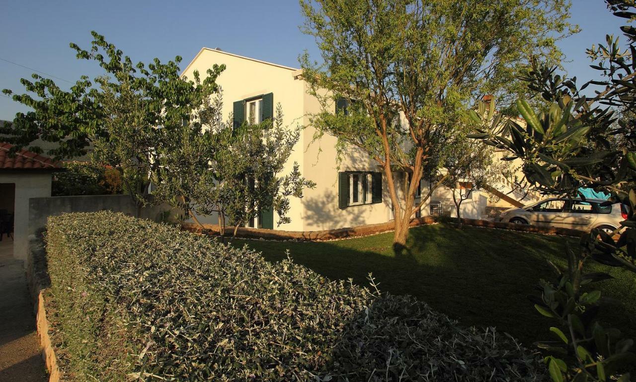 Apartments Mocici Luaran gambar